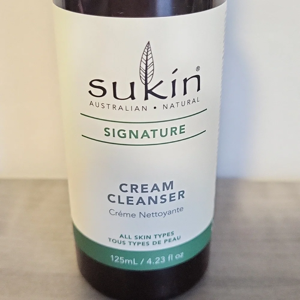 SUKIN Organic Natural Cream Facial Cleanser - Picture 4 of 7